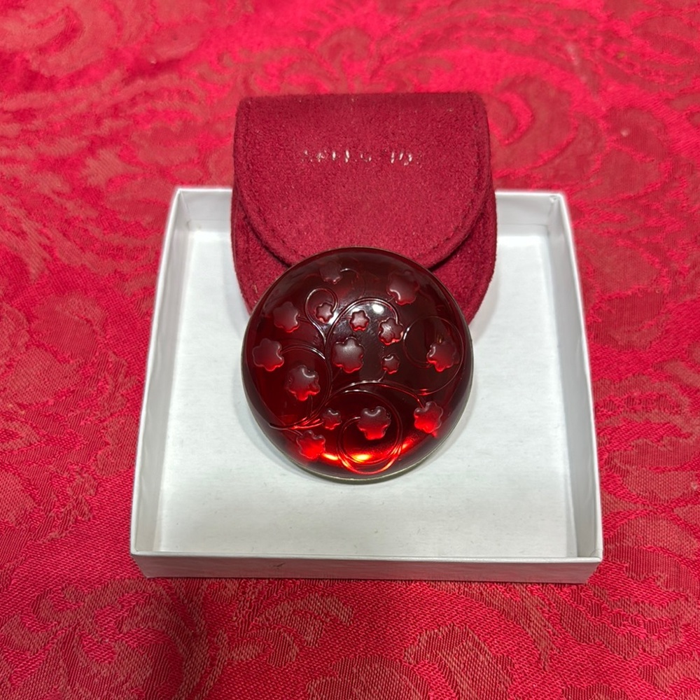 Elegant Red Brooch with Floral Design